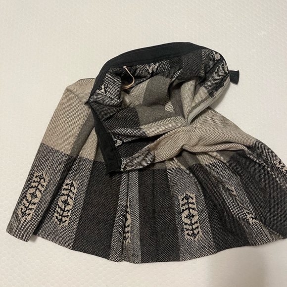 Vintage Pure Wool Pleated Grey Skirt - Picture 3 of 3